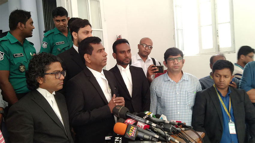 ট্রাইব্যুনালে এসেছিলেন রাইট টু ফ্রিডমের প্রতিনিধিরা